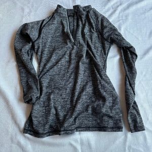 Old Navy - Maternity Athletic Quarter Zip Pullover - Size XS
